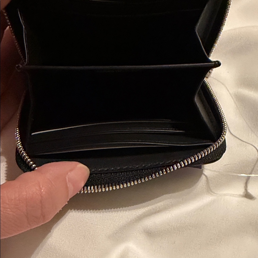 Return to Tiffany SmallLeather Zip Card Wallet - Picture 5 of 7